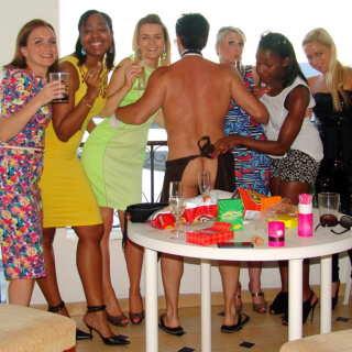 Plaza beach butler in the buff service