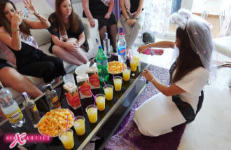 Cocktail class at private accomodation or bar